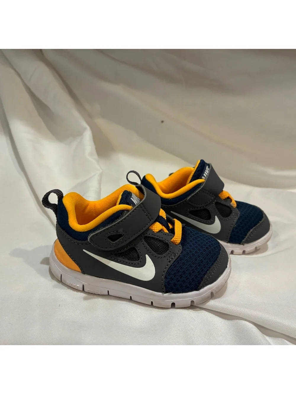 Nike Toddler Size 4c Blue Gray Orange Running Sneakers